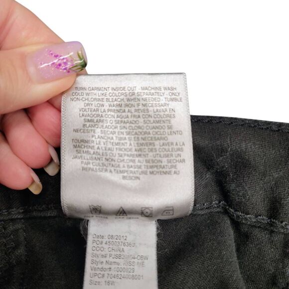 Jessica Simpson Black Denim Jeans - Picture 7 of 10